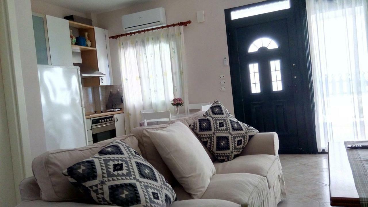 Cute Maisonette No2 On Coastal Sidewalk نيكيتي المظهر الخارجي الصورة