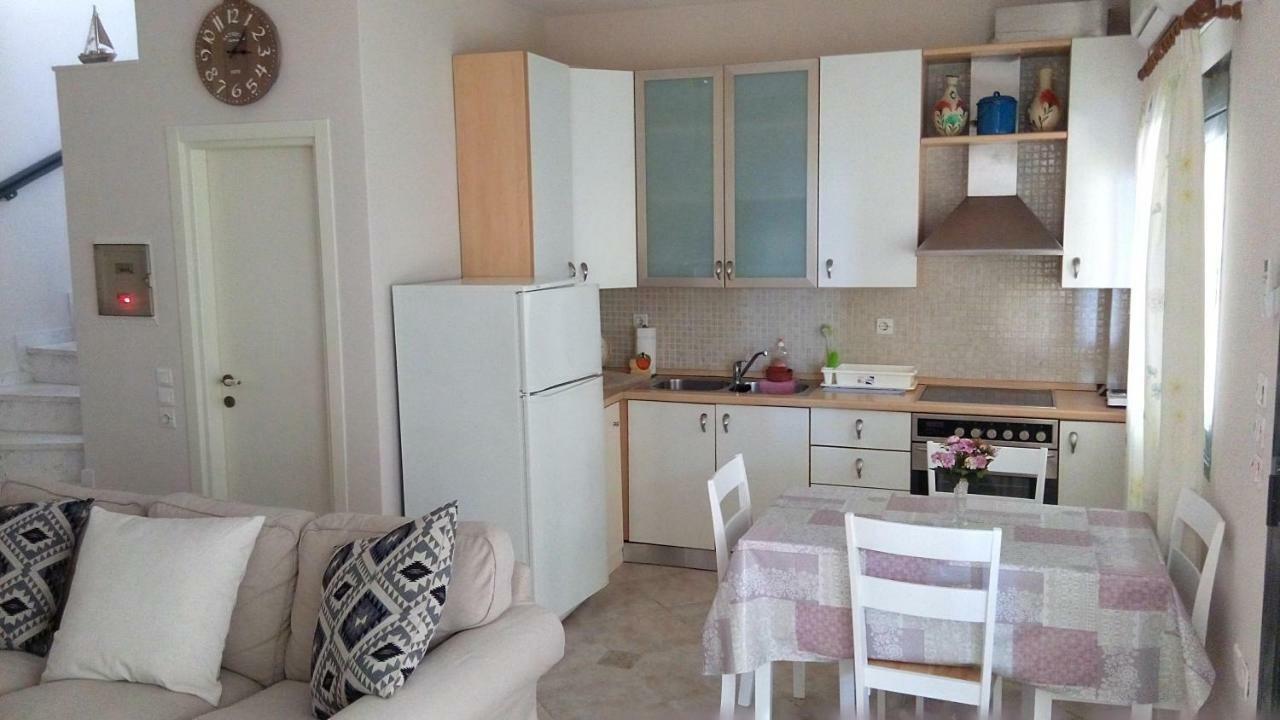 Cute Maisonette No2 On Coastal Sidewalk نيكيتي المظهر الخارجي الصورة