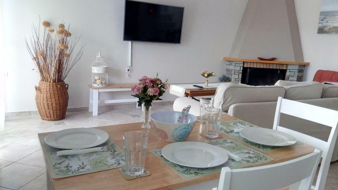 Cute Maisonette No2 On Coastal Sidewalk نيكيتي المظهر الخارجي الصورة