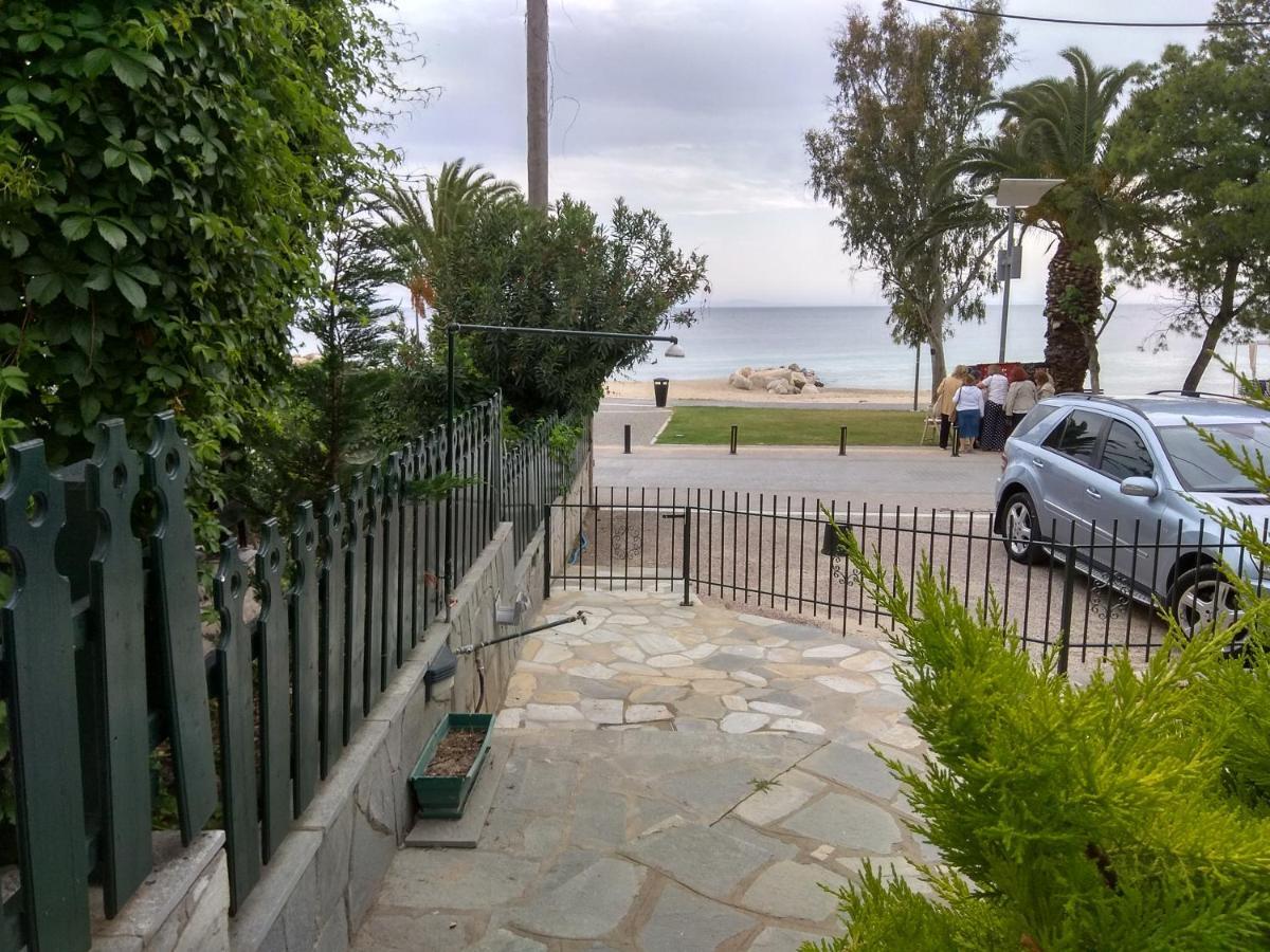 Cute Maisonette No2 On Coastal Sidewalk نيكيتي المظهر الخارجي الصورة